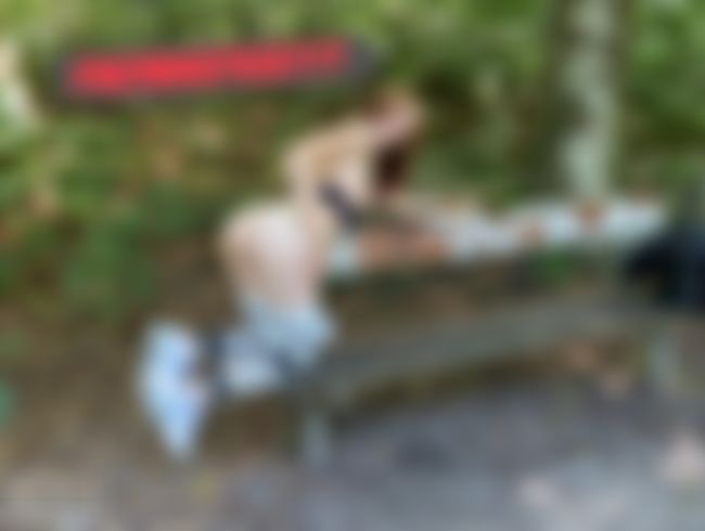 Anny Belle Porno Video: Ehemann am Rasthof zum Fremdfi**en überredet!