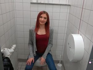 Anny Belle Porno Video: Geiler fi** im Krankenhaus!!