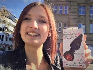 Anny Belle Porno Video: Shoppingtour | Erster ana*plug + Public s*x !!!!